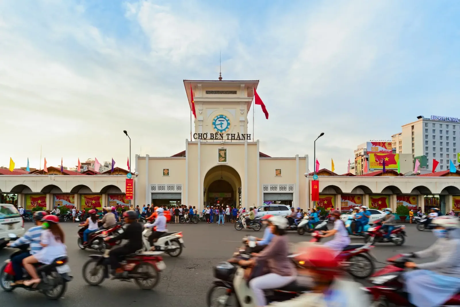 9-Day The Real Vietnam